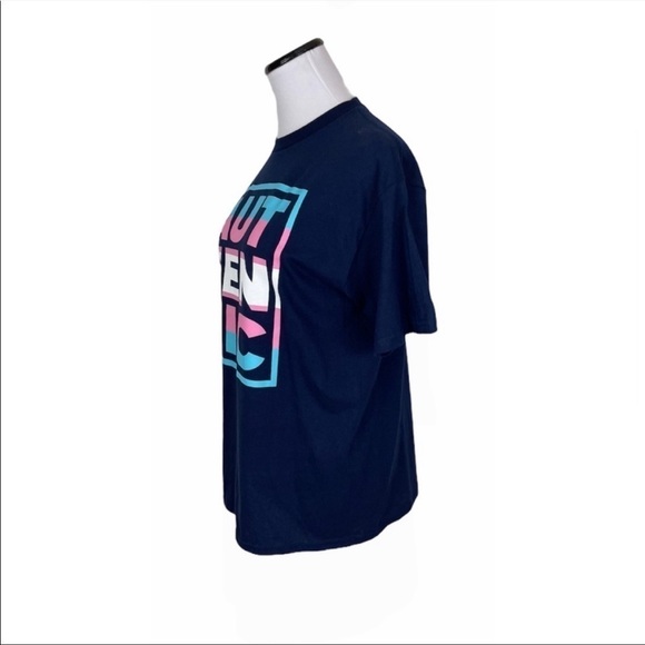 Nwt Graphic Crewneck T Shirt - Picture 4 of 6